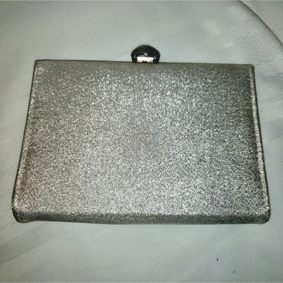VINTAGE silver clutch purse with chain EUC - Picture 1 of 3